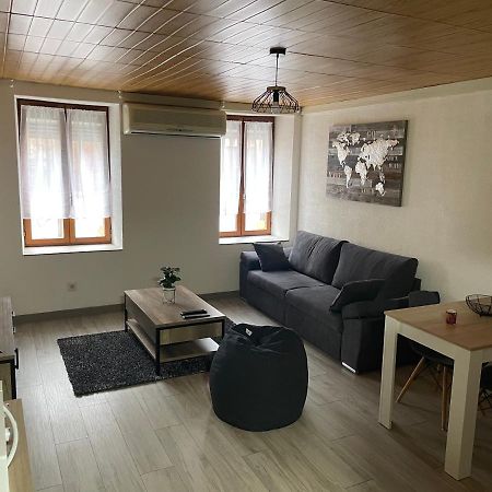 Chez Tikaf Apartment Сен-Клод Екстериор снимка