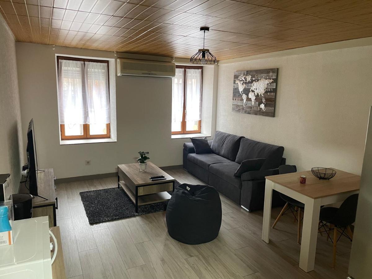 Chez Tikaf Apartment Сен-Клод Екстериор снимка